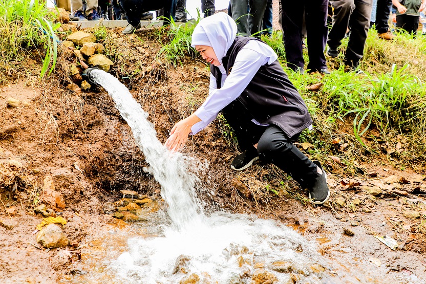 Gubernur Khofifah Resmikan SPAM, Ribuan Warga Singosari Malang Terbebas Krisis Air Bersih Saat Kemarau
