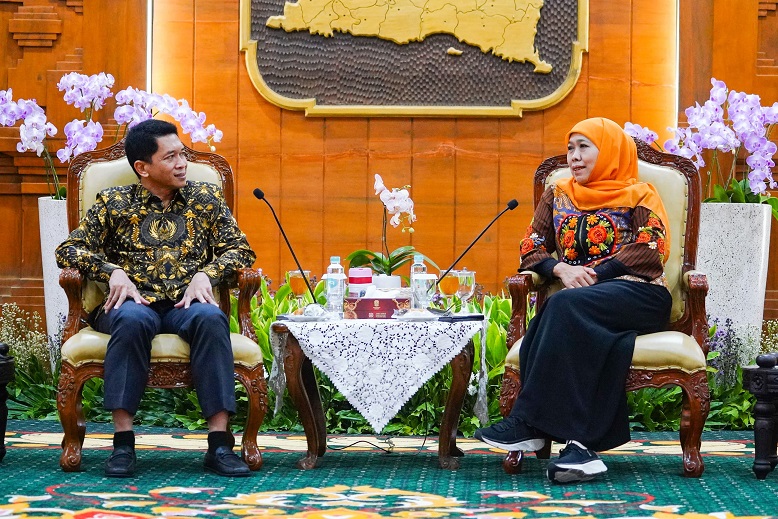 Gubernur Khofifah Akan Siapkan Asrama Untuk Mahasiswa ITS Surabaya Jalur KIP Kuliah Asal Jatim