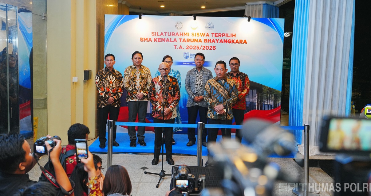 Kapolri Silaturahmi, Beri Motivasi untuk Siswa Terpilih SMA Kemala Taruna Bhayangkara