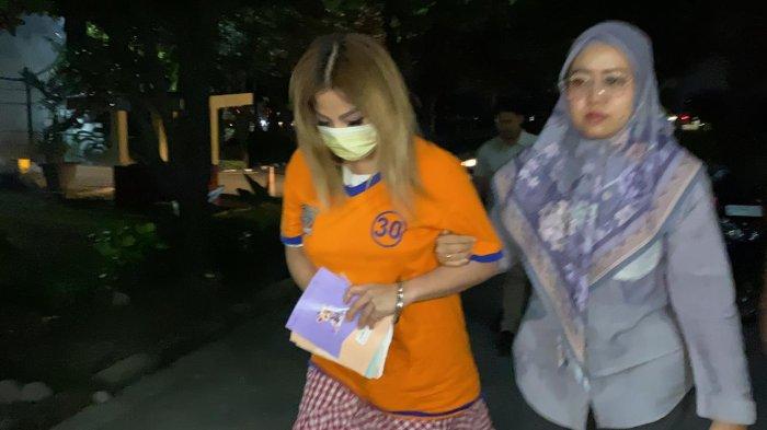 Jadi Tersangka, Jan Hwa Diana Diduga Gelapkan 108 Ijazah Pegawai Sentoso Seal