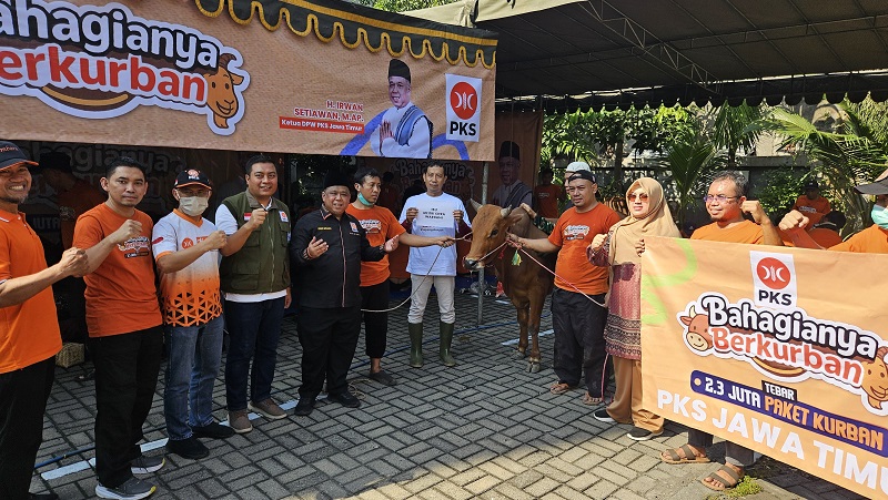 Sukseskan Program Syiar Dzulhijjah 1446 H,  PKS Jatim Himpun  421 Sapi dan 1958 Kambing  Kurban