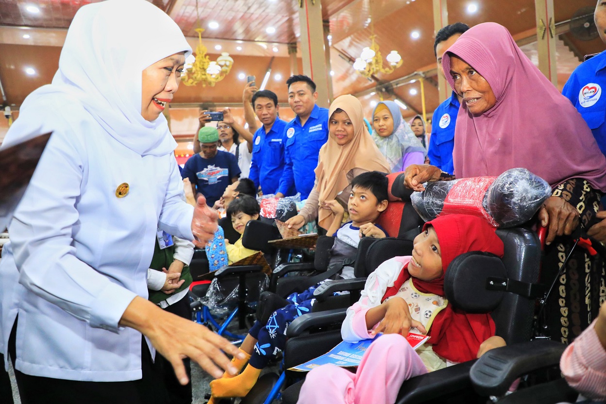 Gubernur Khofifah Tambah Anggaran Bansos Rp43,19 Miliar di PAPBD 2025, Perluas Lima Program Penguatan Masyarakat Ekonomi Rentan