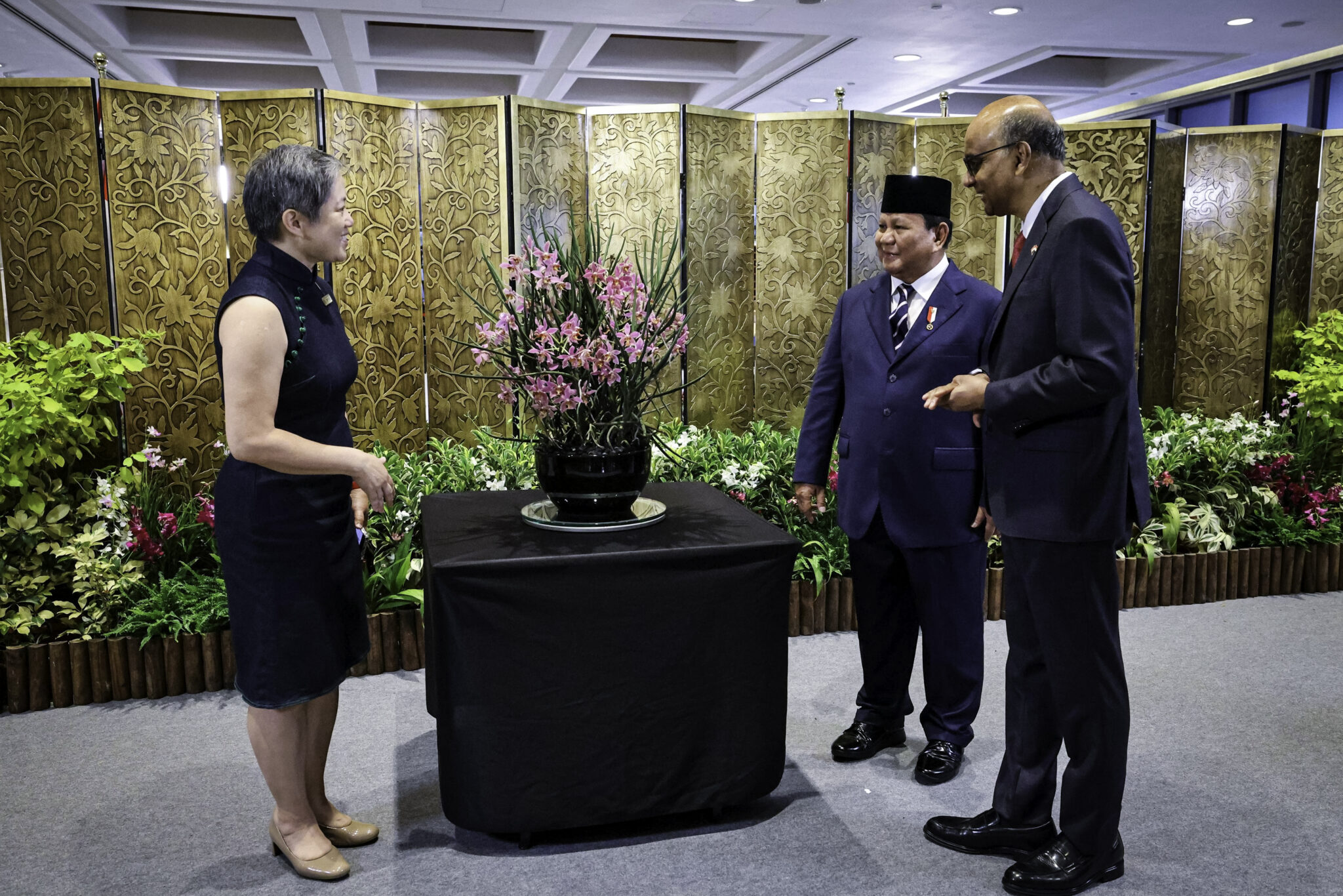 Presiden Prabowo Beri Nama Anggrek Paraphalante Dora Sigar Soemitro dalam Kunjungan Kenegaraan di Singapura