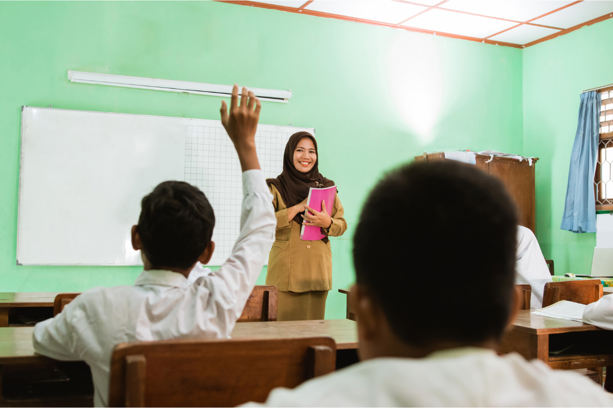 Lebih Cepat, Guru Kini Terima Tunjangan Langsung dari APBN