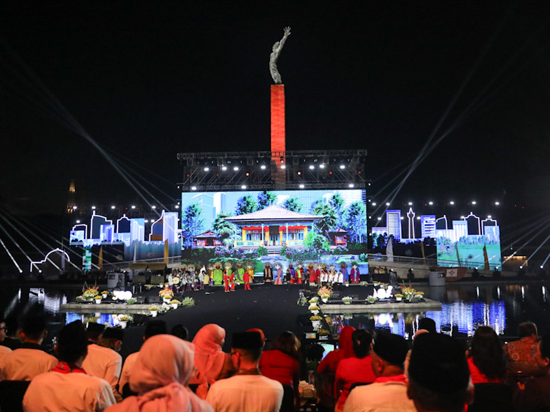 Malam Puncak Perayaan HUT Jakarta di Lapangan Banteng Berlangsung Meriah