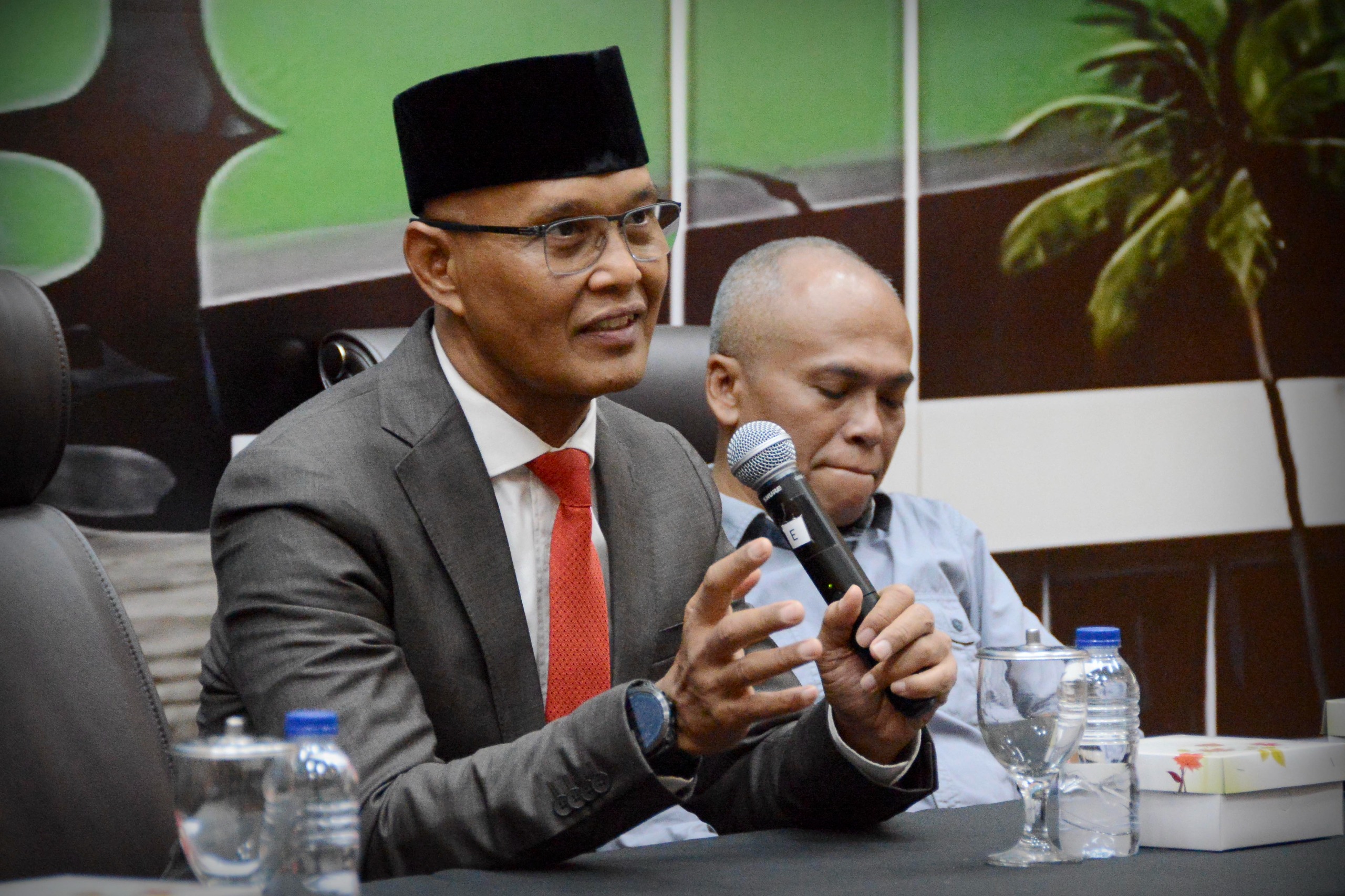 Komisi I: Kemerdekaan Palestina Kunci Perdamaian Timur Tengah