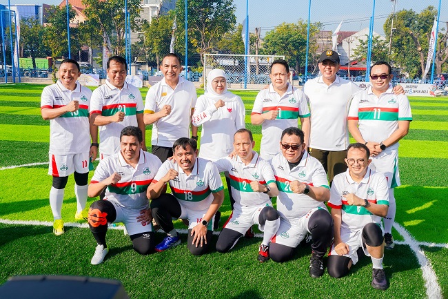 Gubernur Khofifah Resmikan Mini Soccer Al Akbar Sport Center, Perkuat Fungsi Masjid Pusat Aktivitas dan Pemersatu Umat