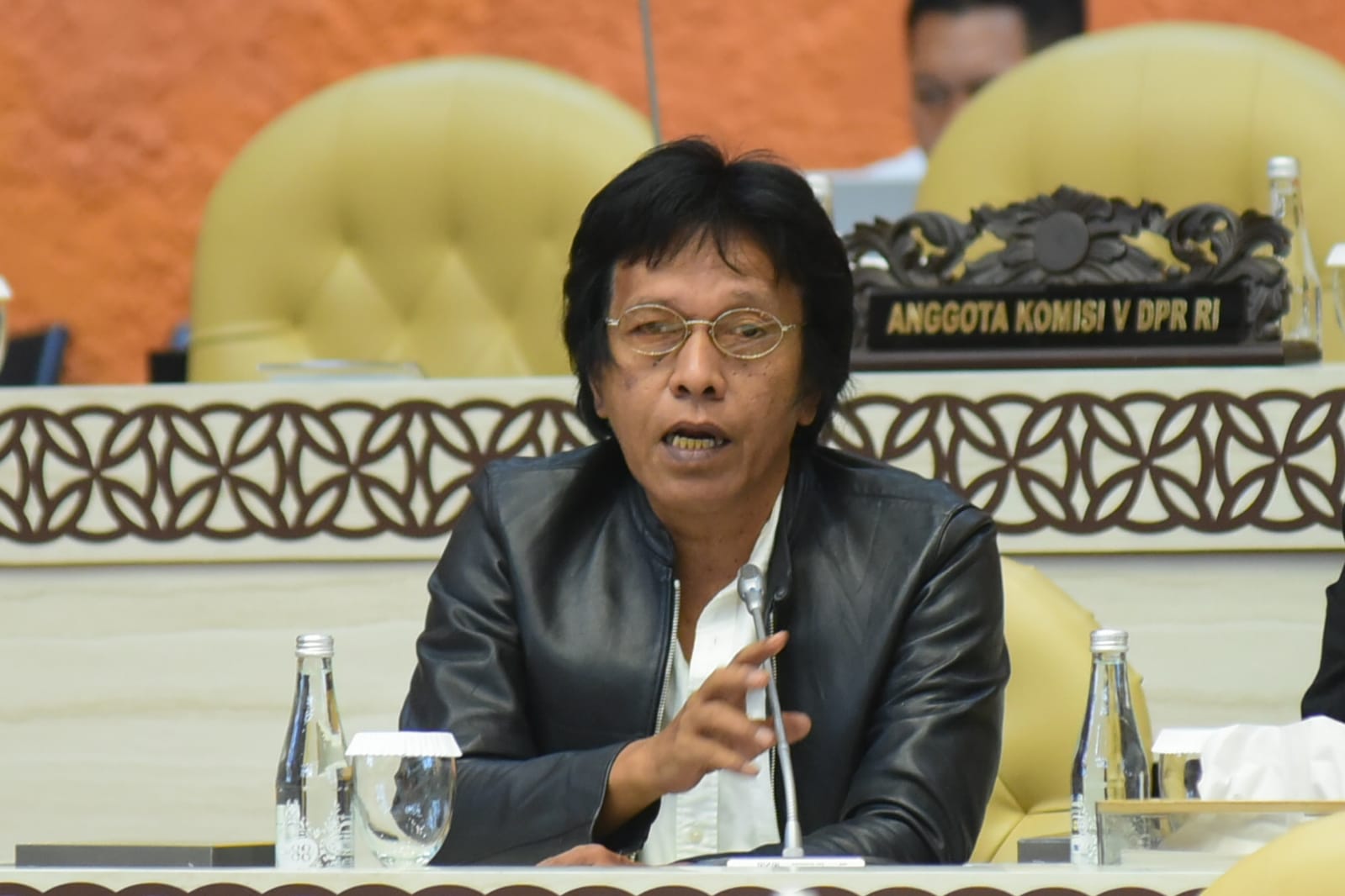 Adian Napitupulu Pertanyakan Kemenhub Soal Perubahan Aturan Potongan Tarif Ojol