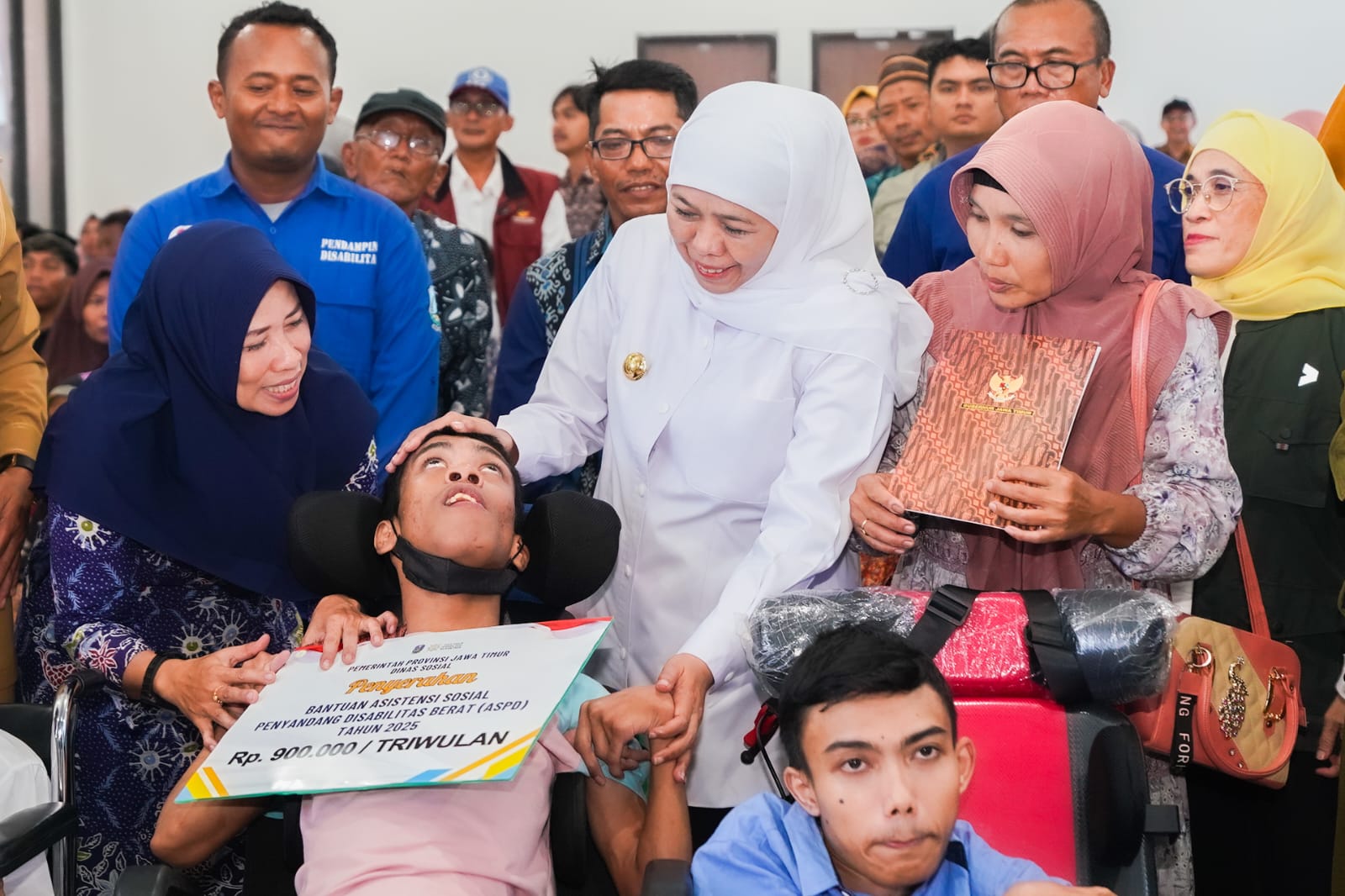 Sapa Bansos Titik ke16 di Lamongan, Program Icon Gubernur Khofifah Dongkrak Ekonomi Masyarakat Jatim