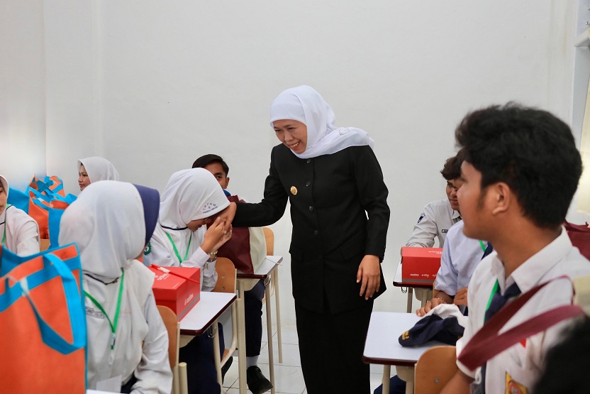 Tinjau Hari Pertama Sekolah Rakyat, Gubernur Khofifah Kawal Visi Presiden Putus Kemiskinan melalui Pendidikan