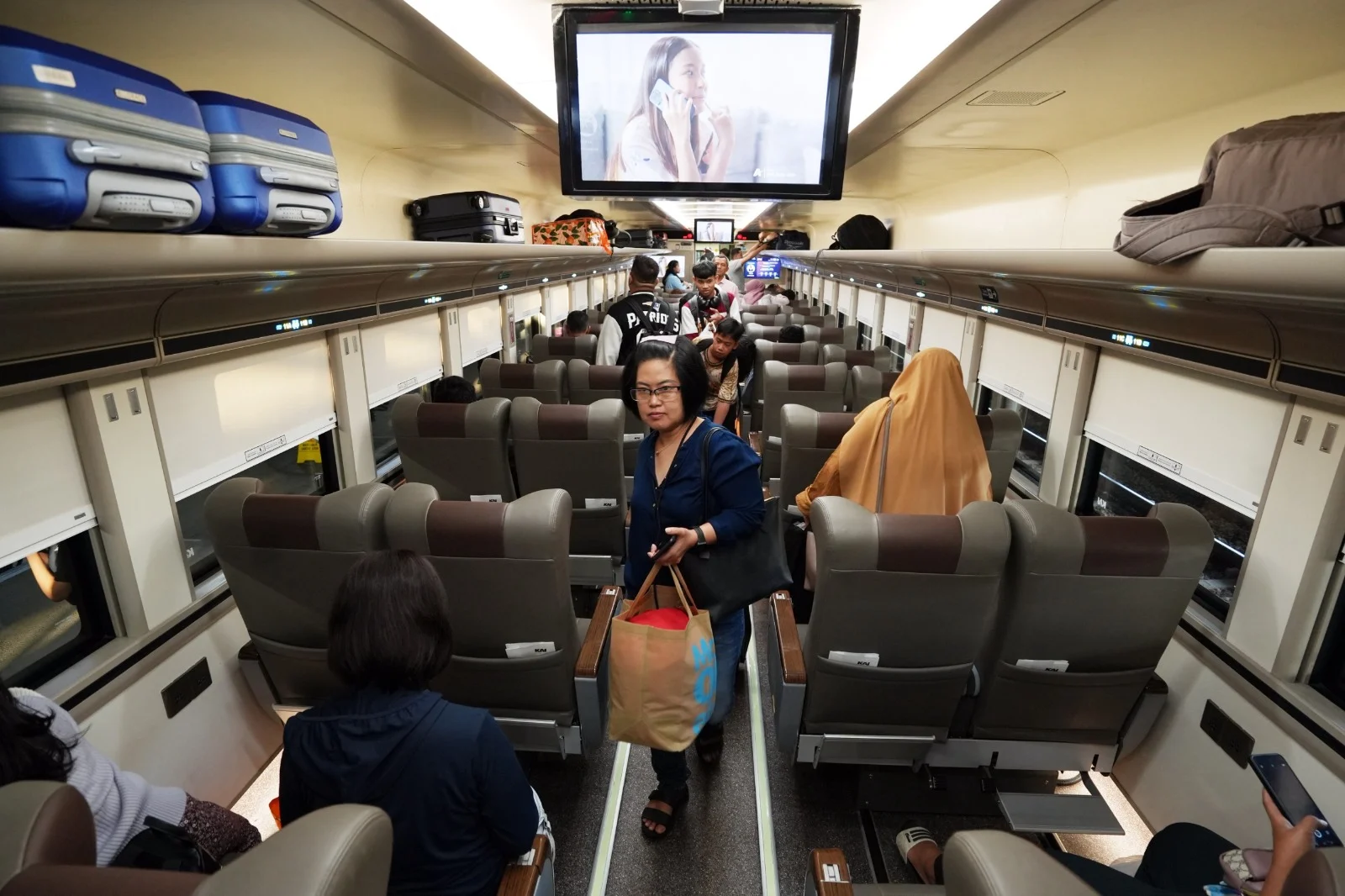 KAI Siapkan Rangkaian New Generation untuk KA Gumarang dan Tegal Bahari