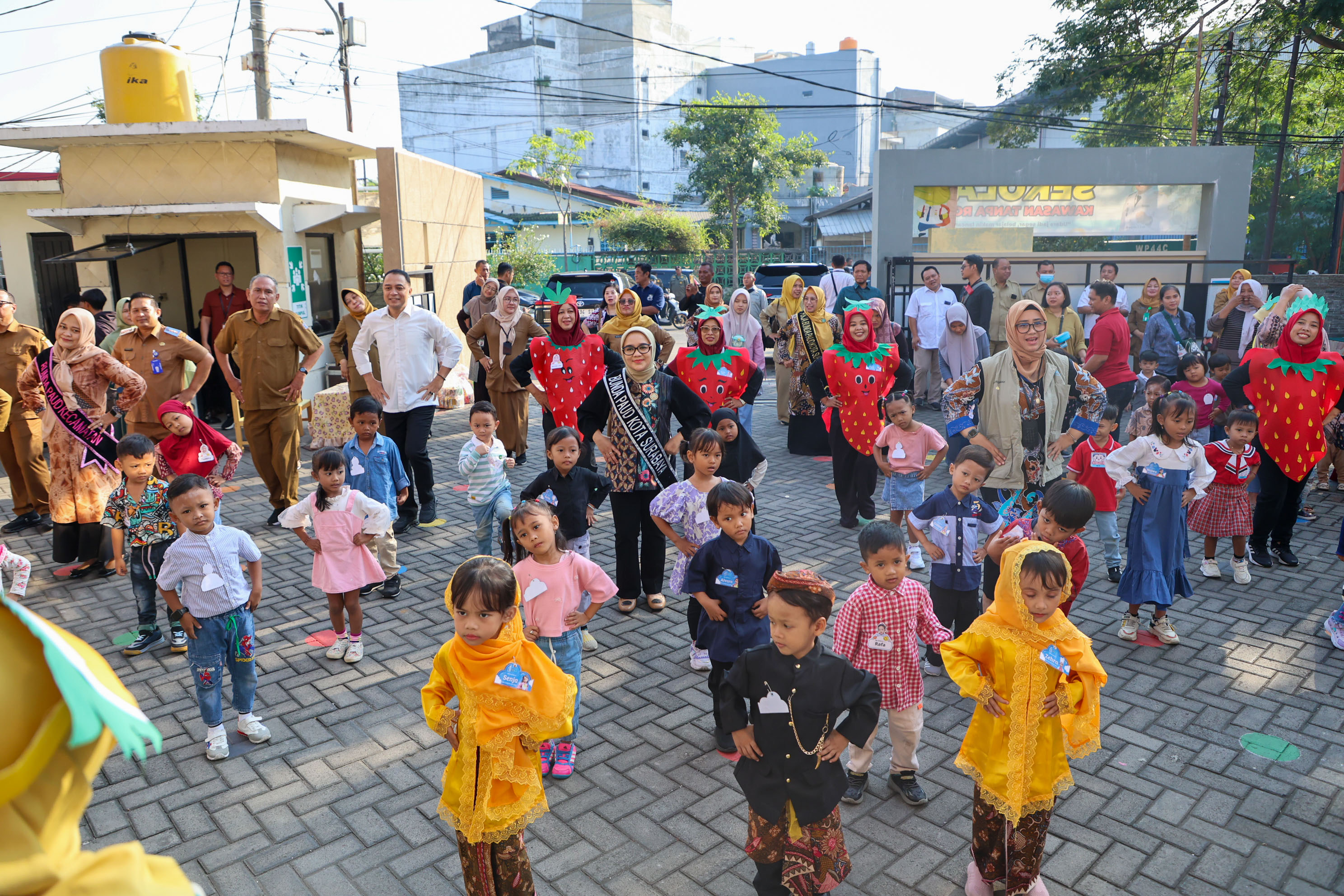 MPLS Ramah Anak di Surabaya Tuai Apresiasi Pusat, Wali Kota Eri Ingatkan Peran Penting Ayah dan Batasi Gadget pada Anak