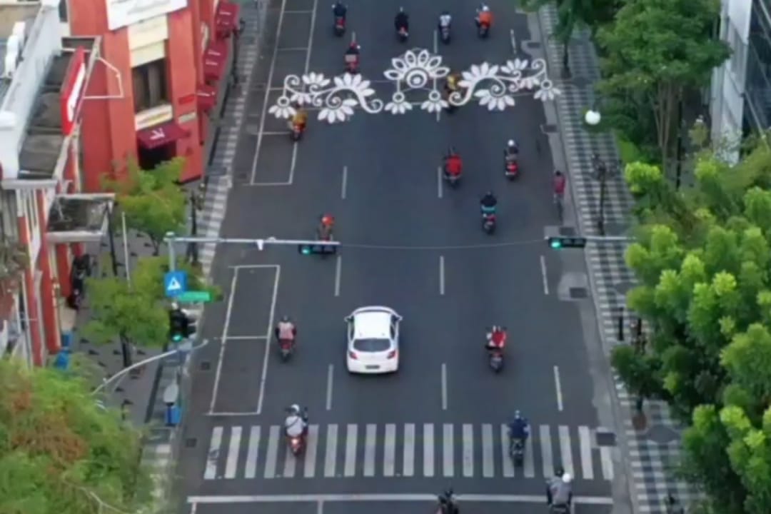 Wali Kota Eri Cahyadi Beber Alasan Tata Parkir TJU Jalan Tunjungan