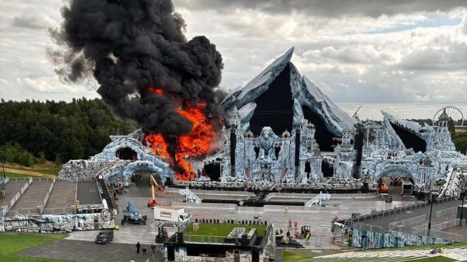 Meski Panggung Utama Terbakar, Tomorrowland Siap Sambut Puluhan Ribu Pengunjung