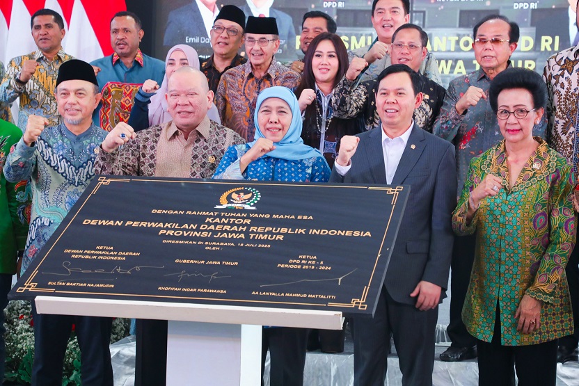Bersama Ketua DPD RI , Gubernur Khofifah Resmikan Kantor DPD RI Jatim, Aspirasi Lebih Dekat dengan Masyarakat