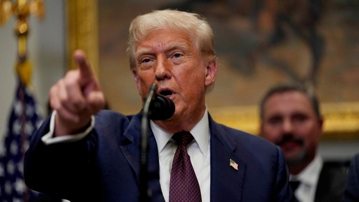Rusia-AS Memanas: Trump Kerahkan Kapal Selam Nuklir ke Medvedev