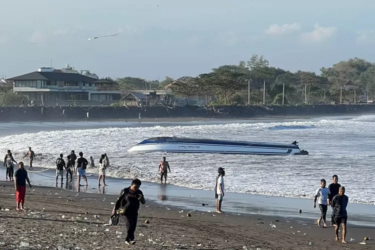 Fastboat Bali Dolphin Cruise 2 Terbalik, Menhub Dudy Minta Penanganan Cepat