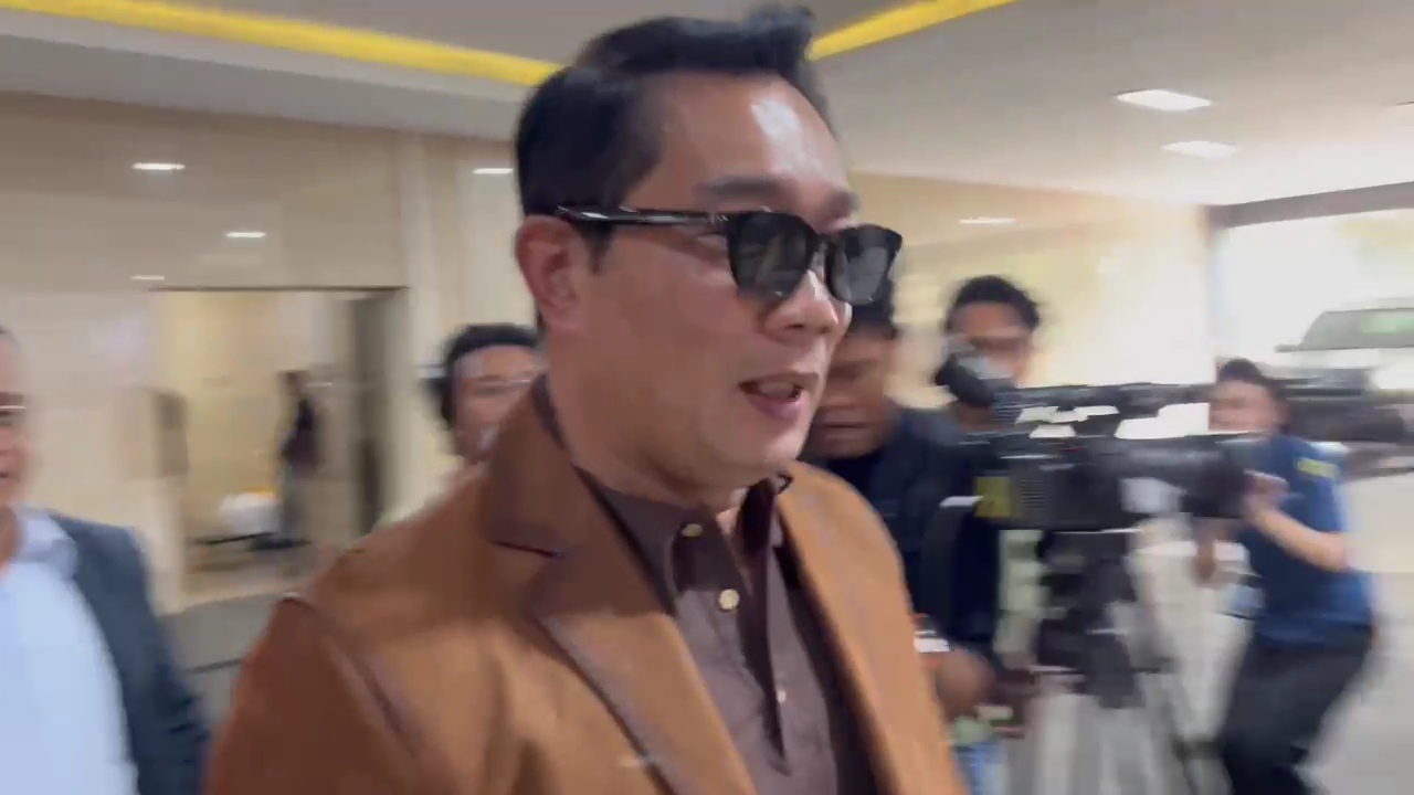 Datangi Bareskrim, Ridwan Kamil Jalani Tes DNA Soal Klaim Anak dari Lisa Mariana