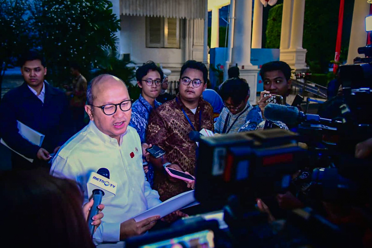 Pemerintah Dorong Reformasi Perizinan dan Pangkas Beban Bonus Manajemen BUMN