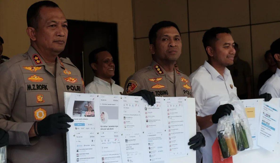 Polisi Bongkar Sindikat Jasa Asusila Online Sesama Jenis di Sidoarjo