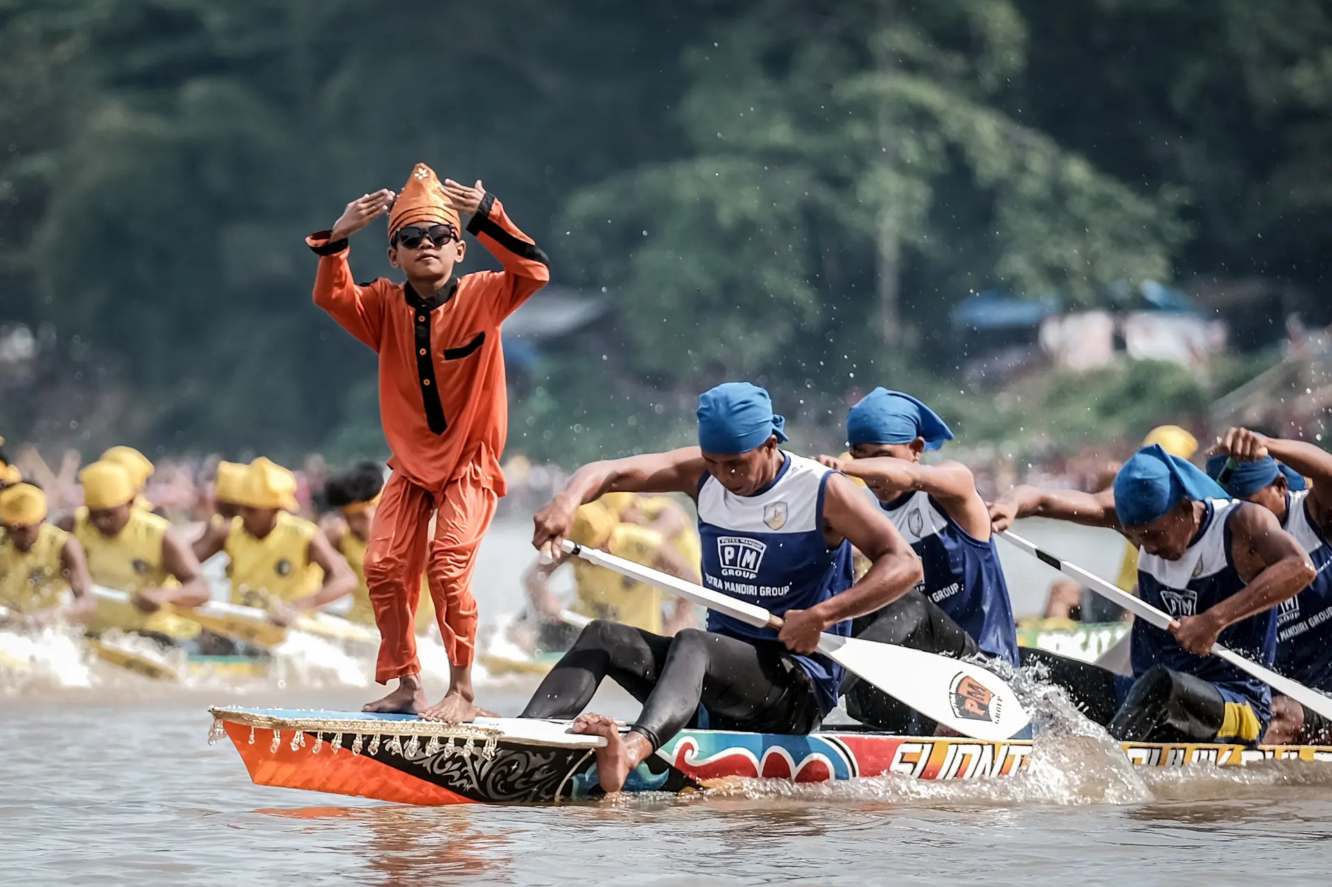 Pacu Jalur: Tradisi Lomba Dayung Khas Riau yang Mendunia