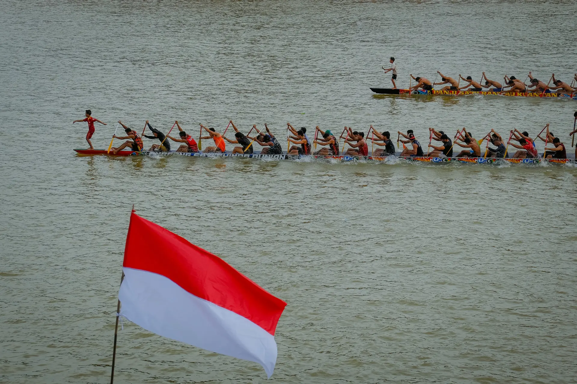 Masyarakat Antusias Sambut Pembukaan Festival Pacu Jalur 2025 di Riau