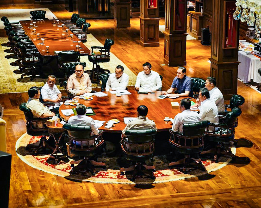 Rapat Maraton di Hambalang, Presiden Prabowo dan Jajaran Menteri Bahas Pertanian hingga Investasi Nasional