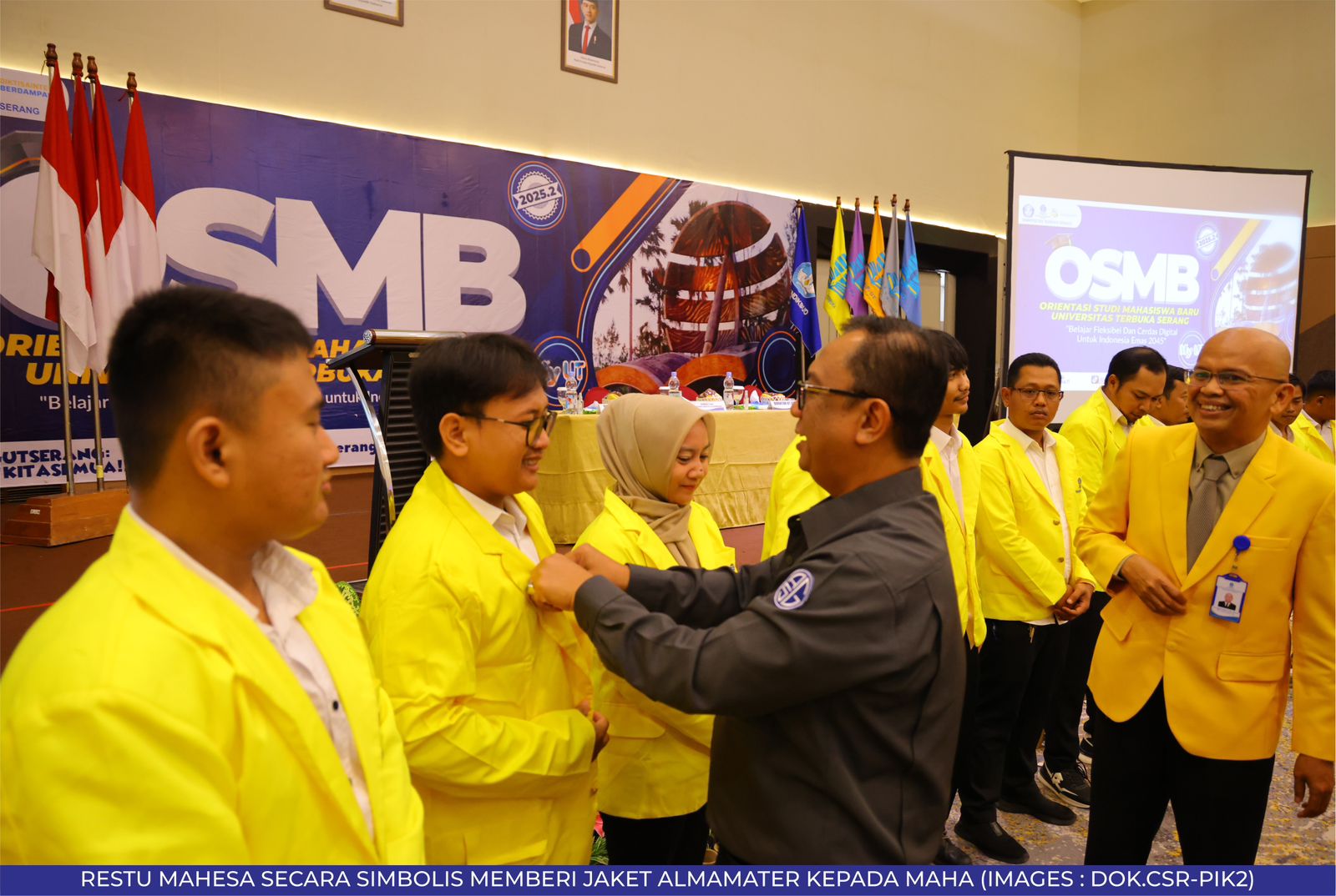 Jaket Almamater Hidupkan Harapan, Cerita Beasiswa PIK2