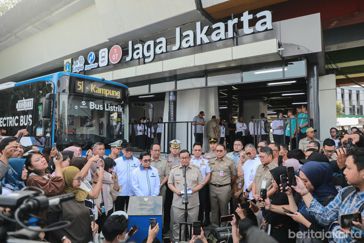 Halte Senen Sentral Resmi Berganti Nama Jadi Jaga Jakarta