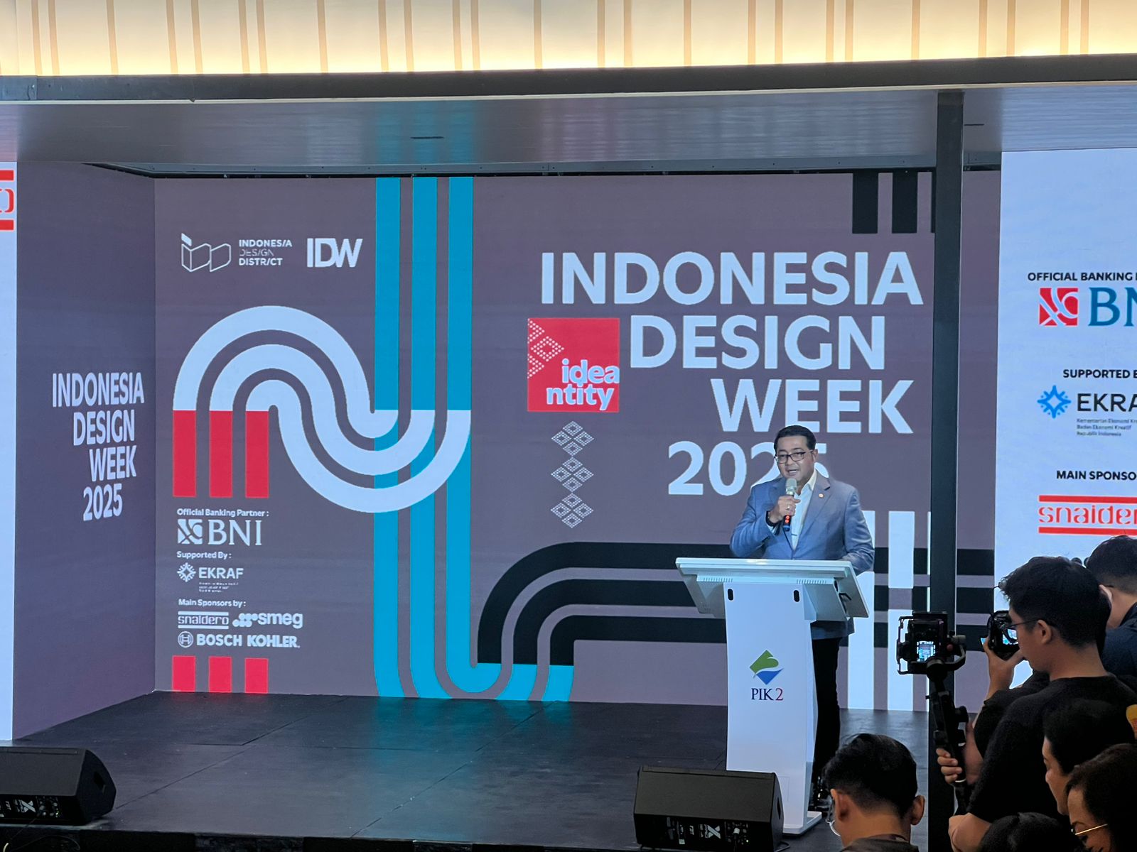 IDW 2025 Resmi Dibuka, Menekraf Ajak Kolaborasi Bangun Ekosistem Kreatif Nasional