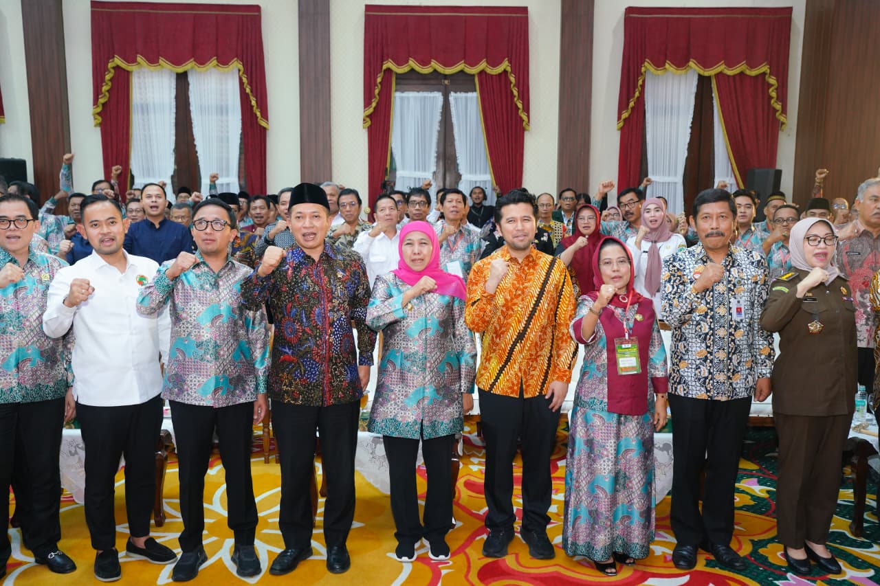 Gubernur Khofifah dan Menteri Koperasi Buka Musywil Dekopinwil Jatim, Dorong Revitalisasi Lapenkop untuk Peningkatan SDM Pengelola Koperasi