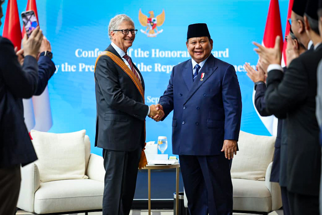Presiden Prabowo Anugerahkan Bintang Jasa Utama kepada Bill Gates