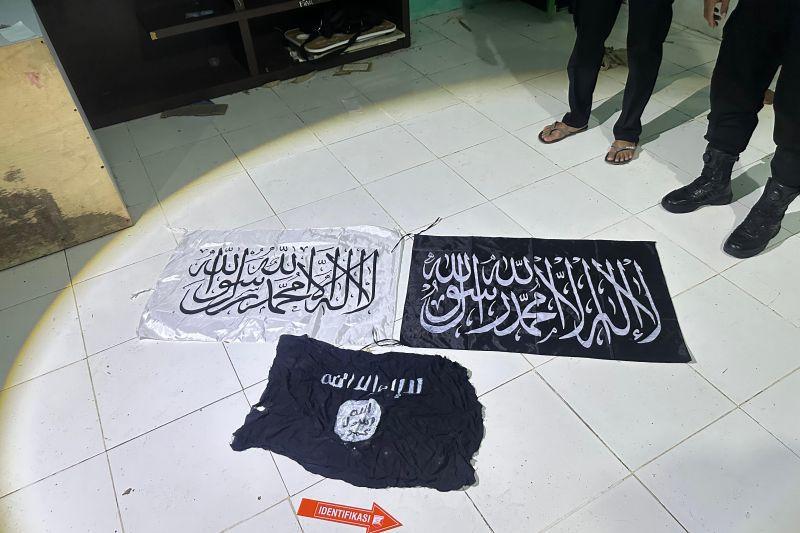 Densus 88 Tangkap Empat Pendukung ISIS di Sumbar dan Sumut
