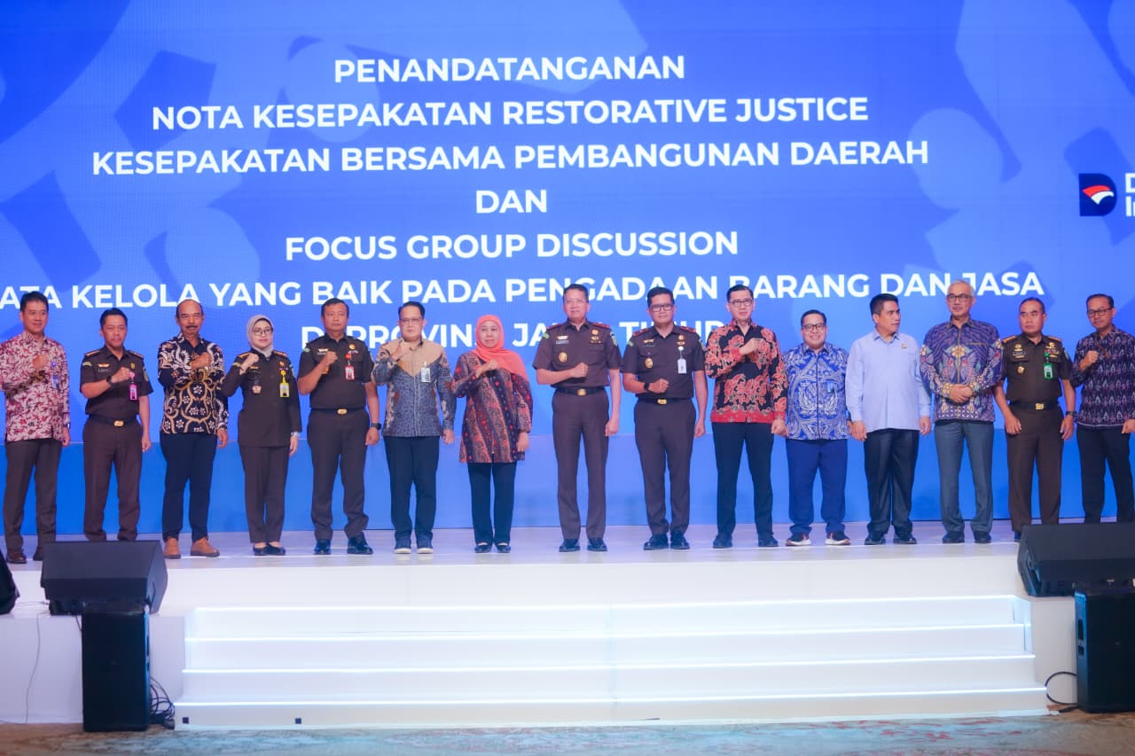 Gubernur Khofifah dan Kajati Jatim Teken Nota Kesepakatan Restorative Justice, Tegaskan Komitmen Bersama Perkuat Keadilan Substantif dan Atasi Persoalan Sosial di Jatim