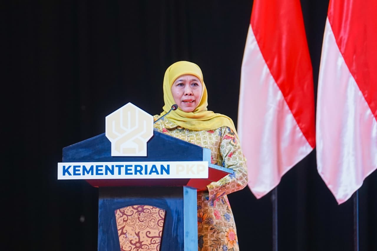 Gubernur Khofifah Bersama Tiga Menteri Satukan Langkah Percepat Program Rumah Layak bagi Masyarakat Berpenghasilan Rendah di Jatim