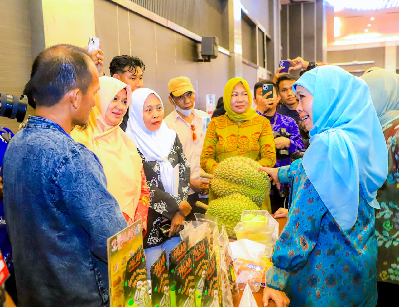 Gubernur Khofifah Sukses Pimpin Misi Dagang Jatim Sulteng Transaksi Final Tembus Rp1,542 Triliun, Bukti Nyata Sinergi Daerah Kuatkan Ekonomi Nasional