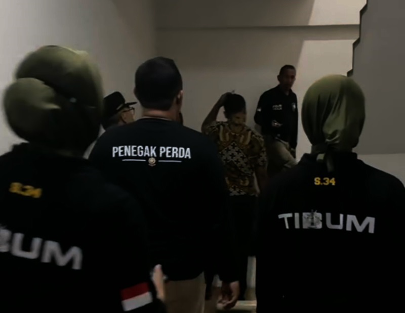 Respons Wali Kota Eri Soal Penggerebekan Pesta Sesama Jenis di Hotel Surabaya