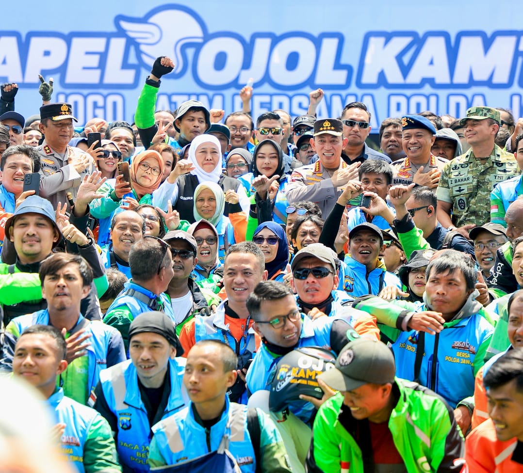 Kapolri Pimpin Apel Bersama 4.425 Ojol Jogo Jatim, Gubernur Khofifah Apresiasi Sinergi Jajaran Kepolisian dan Ojol Jaga Kamtibmas Jatim