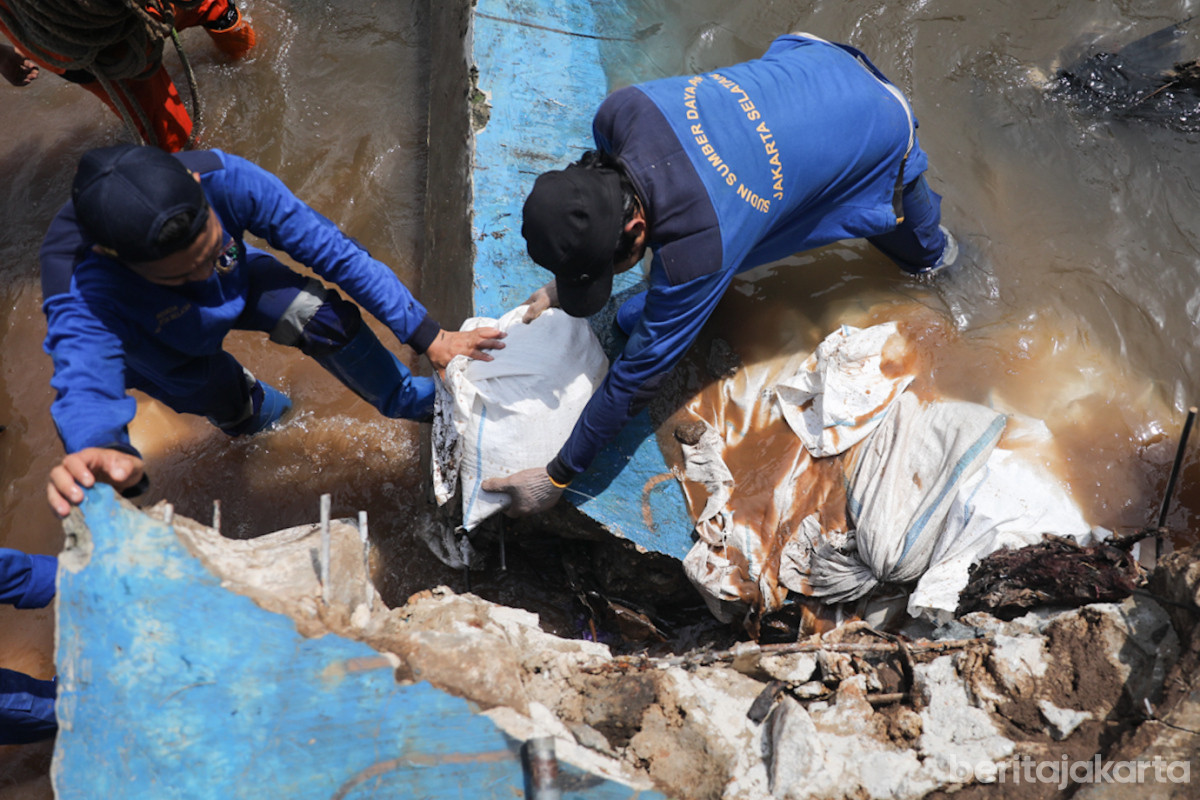 Pemprov DKI Gerak Cepat Tangani Tanggul Roboh Demi Keamanan Warga