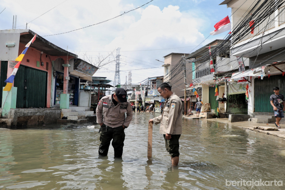 BPBD DKI Minta Warga Pesisir Jakarta Waspada Banjir Rob