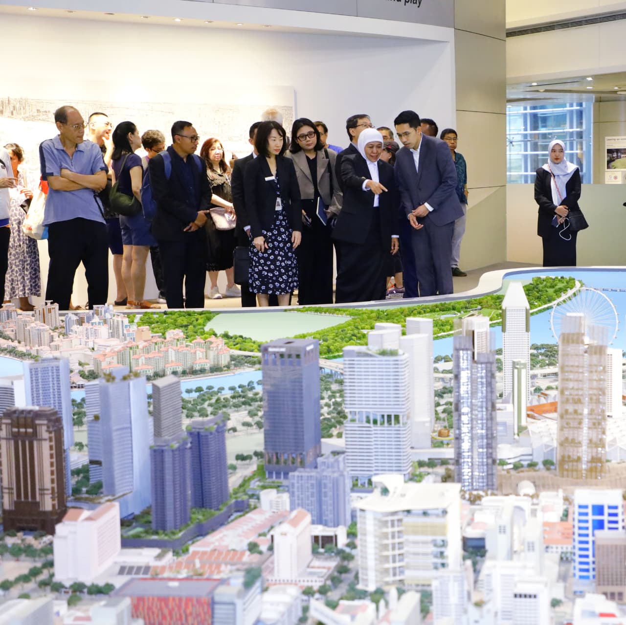 Kunjungi URA Singapore City Gallery, Gubernur Khofifah:Pembangunan dan Tata Ruang Smart City Singapura Diharapkan Dapat Diikuti Kota di Jatim