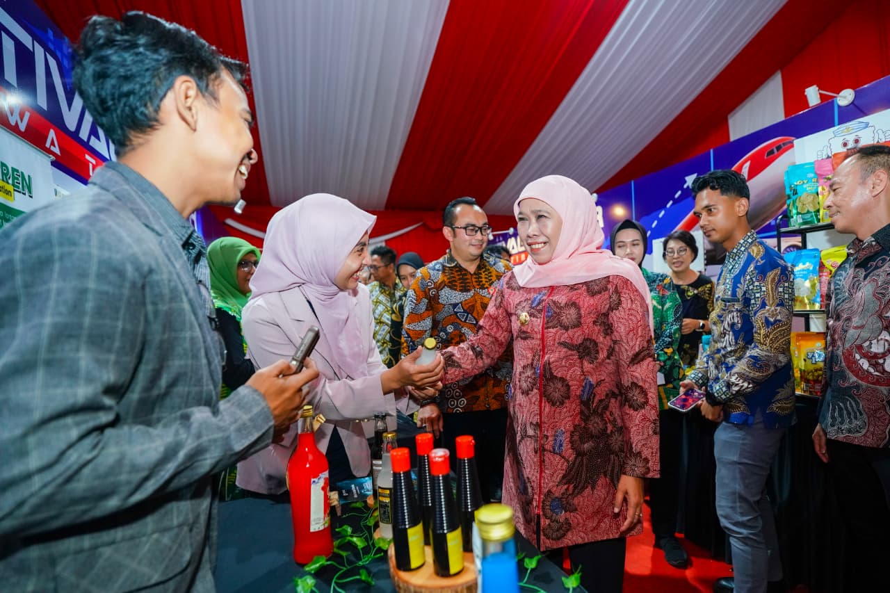 IKM Jatim Teken LoI dengan Atase Perdagangan Malaysia Senilai Rp 3,95 Trilliun, Gubernur Khofifah Optimis Tingkatkan Neraca Ekspor Jatim