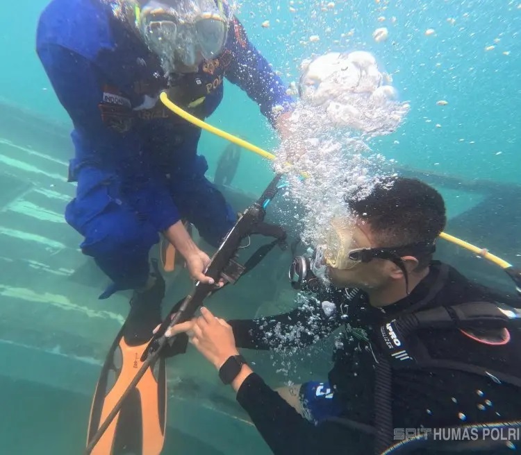 Sinergi Ditpolairud Polda NTT dan BTNK Gagalkan Aksi Perburuan Rusa Ilegal di Pulau Komodo