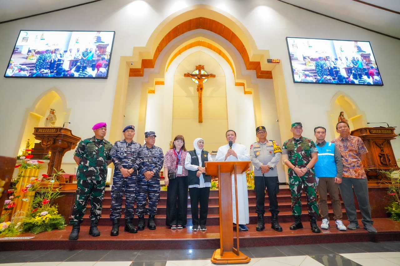 Gubernur Khofifah dan Forkopimda Tinjau Gereja Pastikan Ibadah Aman: Natal Momentum Perkuat Kasih, Persaudaraan dan Persatuan Bangsa