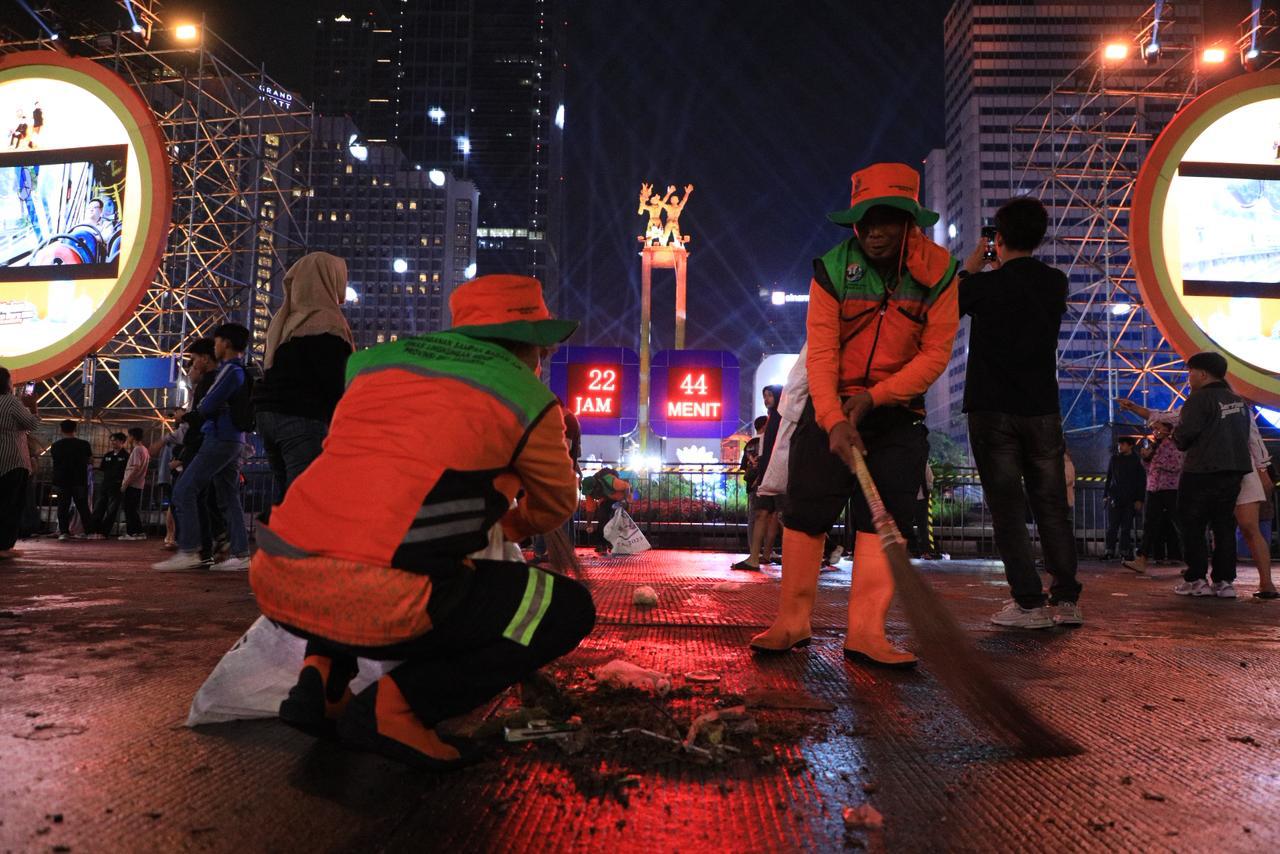 Tanpa Pesta Kembang Api, Sampah Tahun Baru Jakarta 91,41 Ton