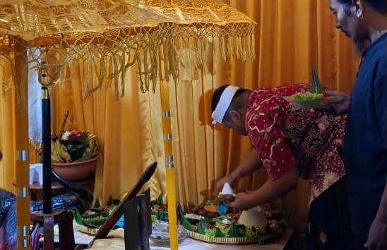 Jelang HUT ke 53 Kader PDIP, Budayawan dan Rakyat Tumpengan di Pesarean Ki Ageng Pengging