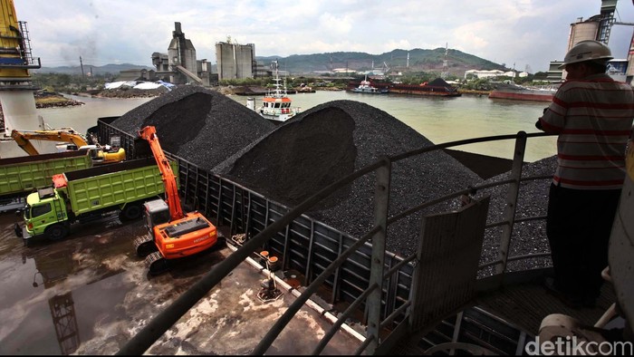 ESDM Pangkas Target Produksi Batu Bara dan Nikel dalam RKAB 2026