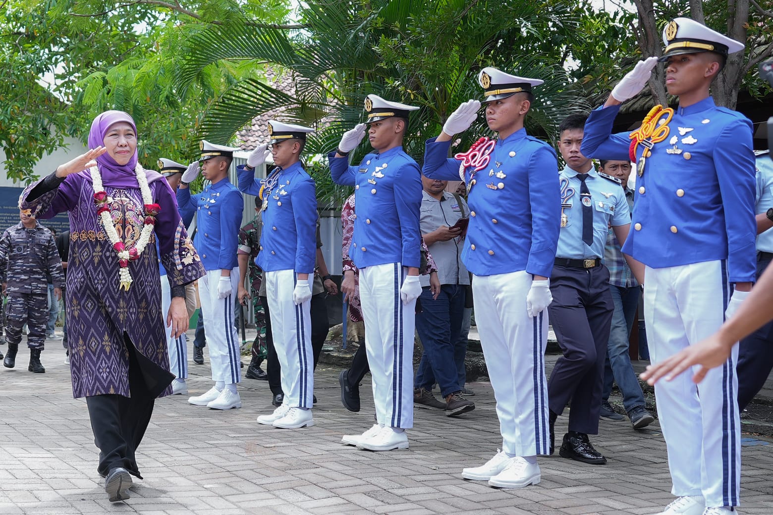 Gubernur Khofifah Resmikan Fasilitas Penunjang SMAN Taruna Madani, Rehabilitasi 22 SMA SMK SLB di Pasuruan Probolinggo