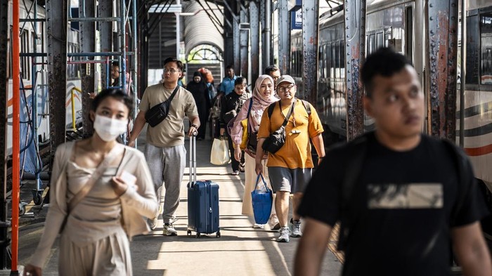 KAI Jual 985 Ribu Tiket Selama Libur Panjang, Okupansi Tembus 100%