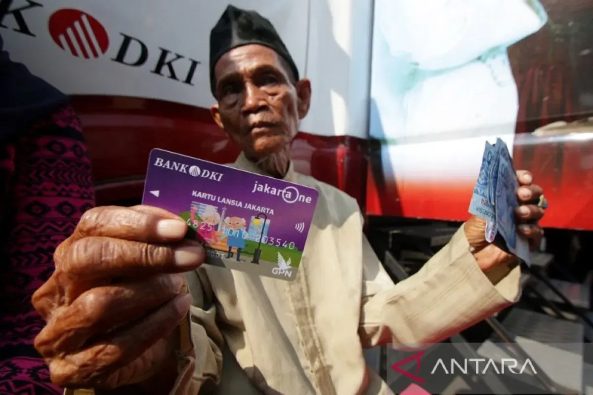 Pencairan KLJ Februari 2026 Disalurkan Melalui Bank Jakarta, Lansia Bisa Cairkan Dana Lewat ATM